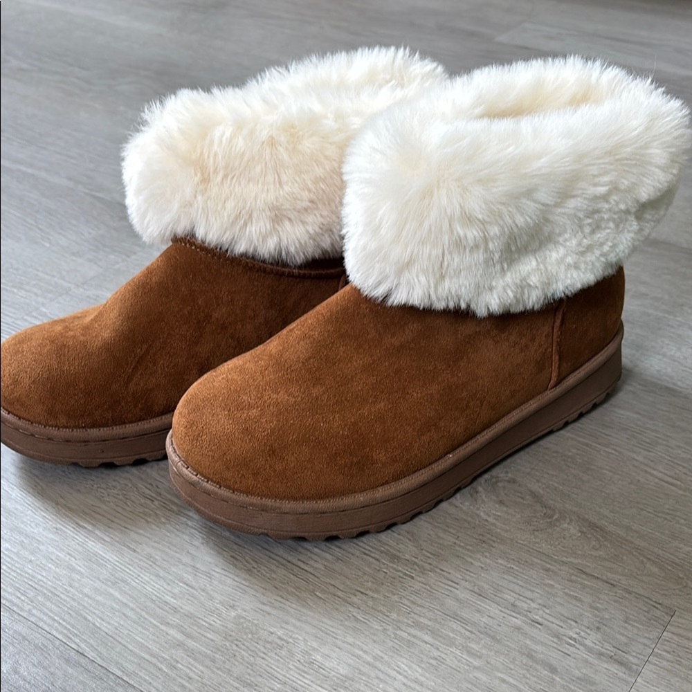 Cliffs by WHITE MOUNTAIN Brown and Cream Winter Boots
